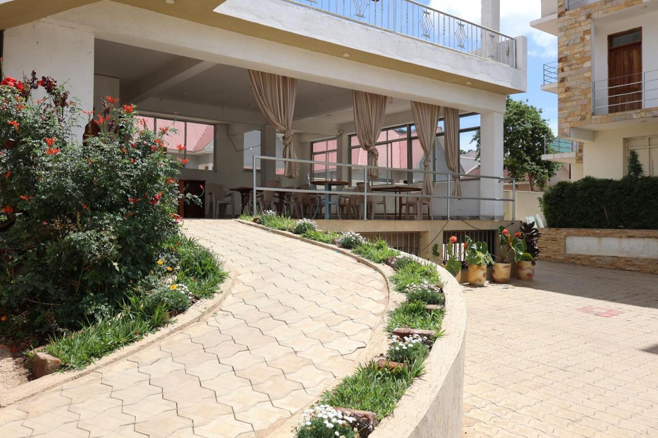 Nanofilter House - Hotel Arusha Buitenkant foto