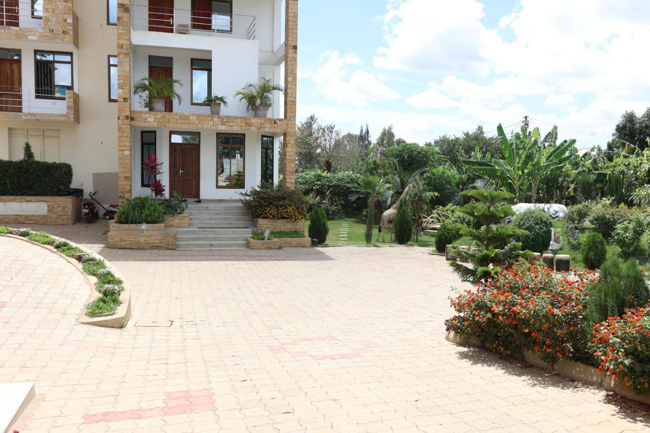 Nanofilter House - Hotel Arusha Buitenkant foto